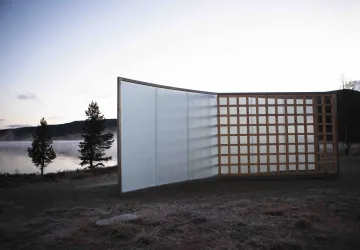 Norwegian Wood Lattice Bisected By Curved 2-way-mirror